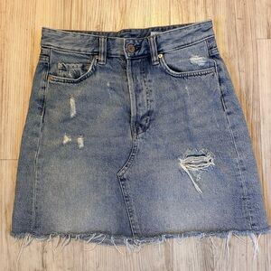 H and M Jean skirt in size 6 in EUC